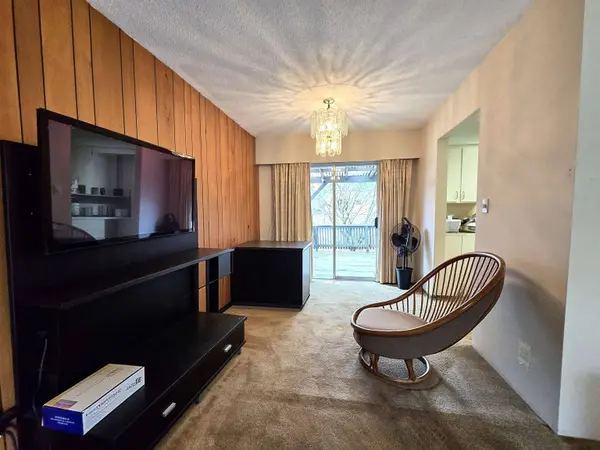 20670 46 AVE, Langley, BC V3A 3H9