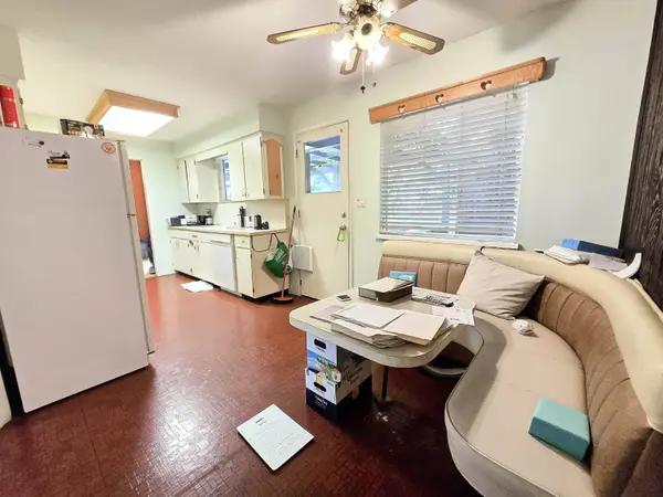 20670 46 AVE, Langley, BC V3A 3H9