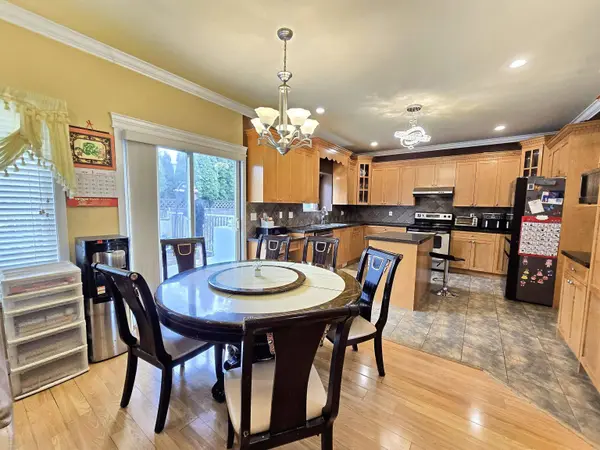 19650 73a AVE, Langley, BC V2Y 3C4