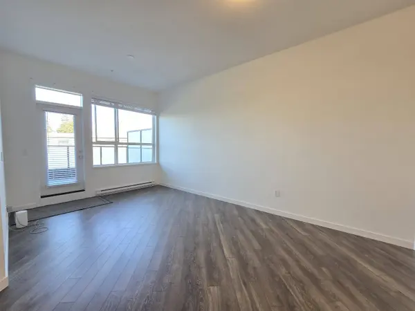 15738 85 AVE #624, Surrey, BC V4N 6Y1