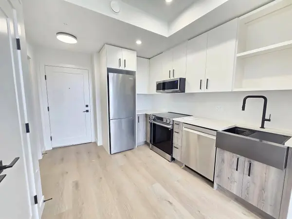 10405 147 ST #414, Surrey, BC V3R 5X4