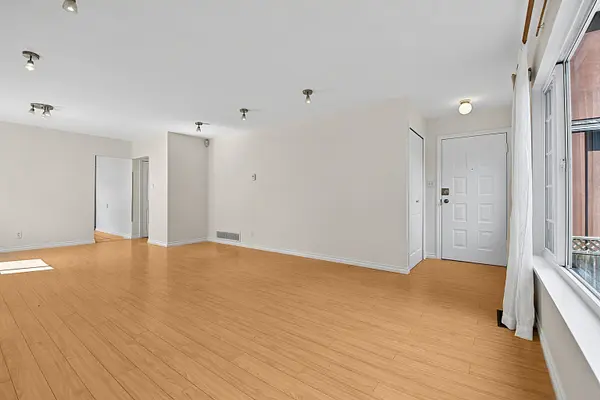 2216 E 41st AVE, Vancouver, BC V5P 1L6