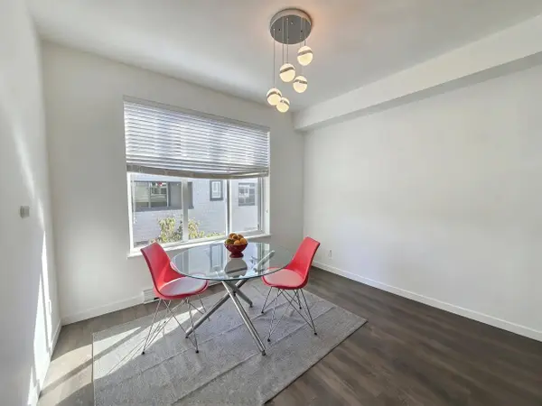 15850 85 AVE #11, Surrey, BC V4N 6W2