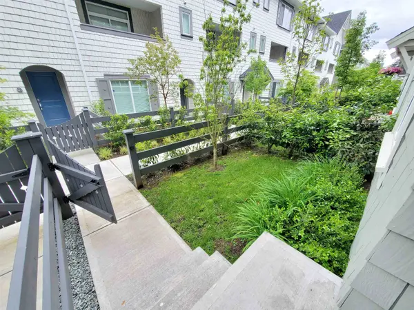 15850 85 AVE #11, Surrey, BC V4N 6W2