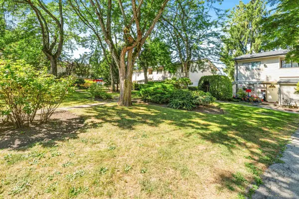 5271 204 ST #14, Langley, BC V3A 5X1