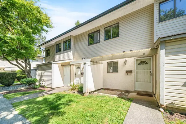 5271 204 ST #14, Langley, BC V3A 5X1