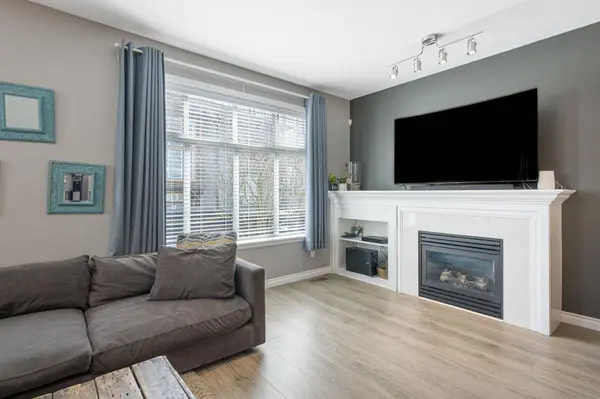 18777 68a AVE #129, Surrey, BC V4N 0Z7