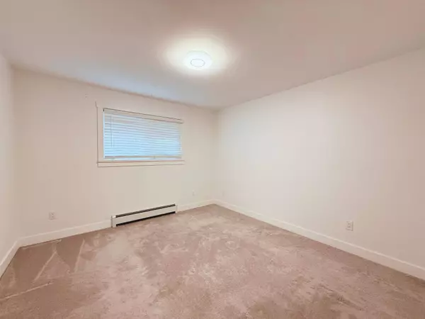 1967 Dorset AVE, Port Coquitlam, BC V3B 2A6