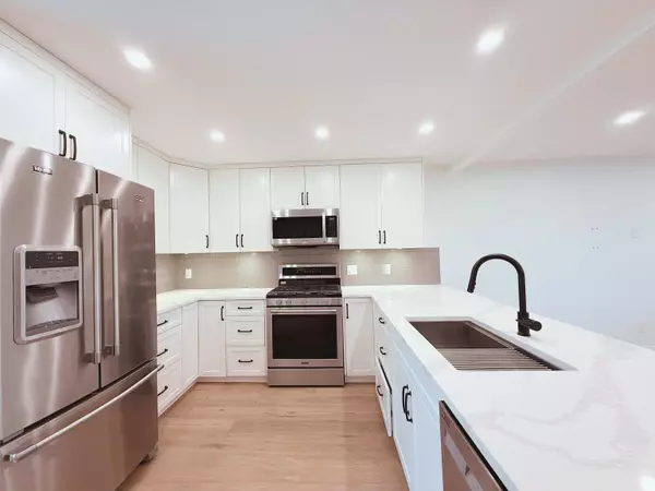 1967 Dorset AVE, Port Coquitlam, BC V3B 2A6