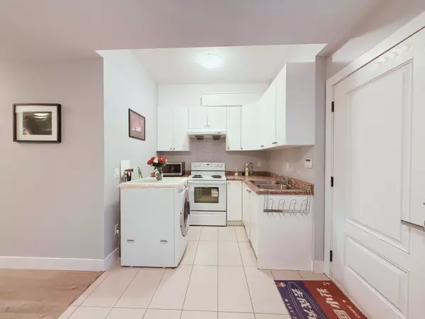 4505 Neville ST #Basement, Burnaby, BC V5J 2G9