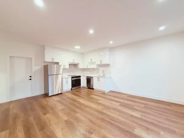 16676 17a AVE #Basement, Surrey, BC V3Z 0T3