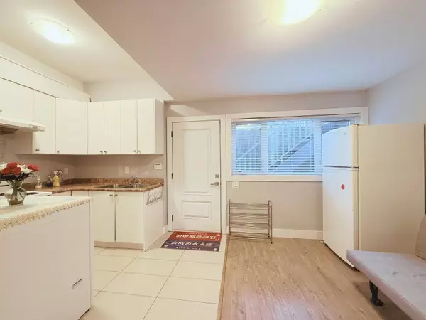 4505 Neville ST #Basement, Burnaby, BC V5J 2G9