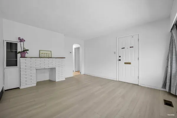 3006 E 27th AVE, Vancouver, BC V5R 1P2
