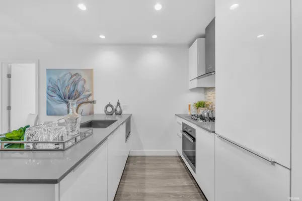 1283 Howe ST #3504, Vancouver, BC V6Z 0E3