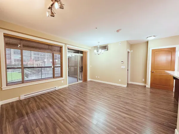 32445 Simon AVE #204, Abbotsford, BC V2T 0G7