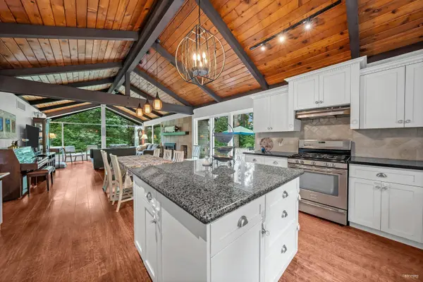 13546 232 ST, Maple Ridge, BC V4R 2R5