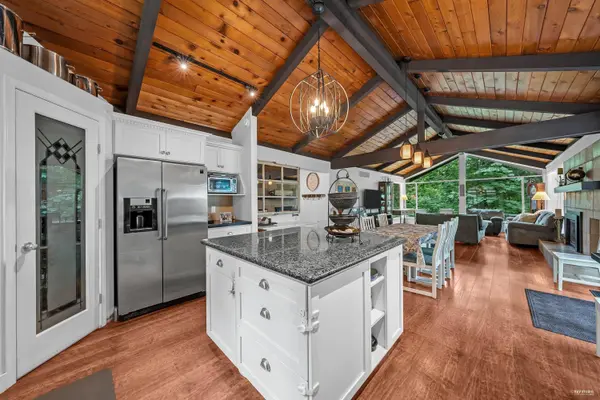 13546 232 ST, Maple Ridge, BC V4R 2R5
