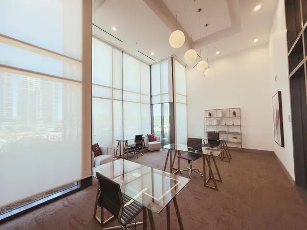 4488 Juneau ST #602, Burnaby, BC V5C 0M4