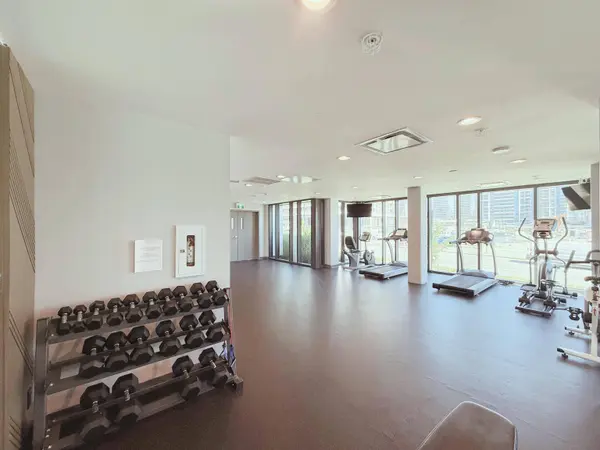4488 Juneau ST #602, Burnaby, BC V5C 0M4