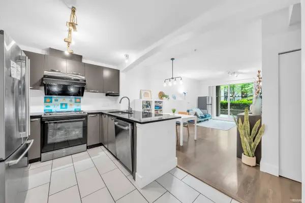 7488 Byrnepark WALK #110, Burnaby, BC V3N 0B6