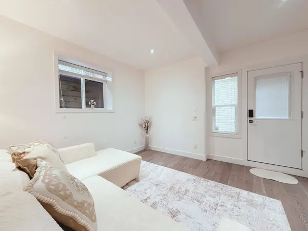 1030* 166b ST #Basement, Surrey, BC V4N 6V4