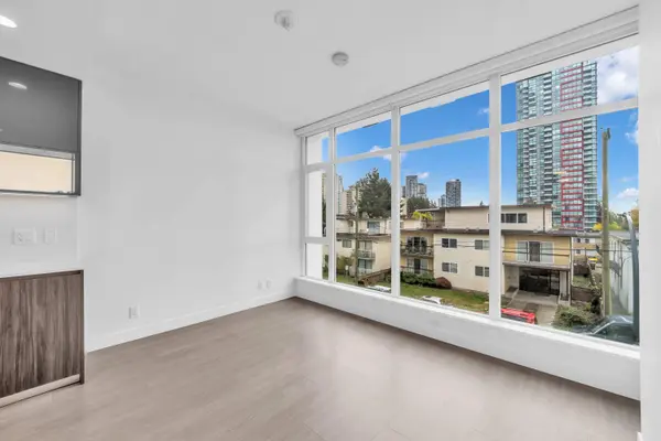 6511 Sussex AVE #305, Burnaby, BC V5H 0K5