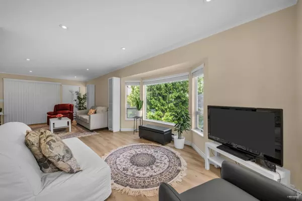 9965 151 ST #12, Surrey, BC V3R 9N6