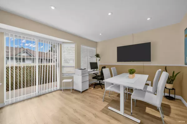 9965 151 ST #12, Surrey, BC V3R 9N6