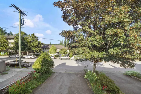 567 Clare AVE, Burnaby, BC V5B 4L3