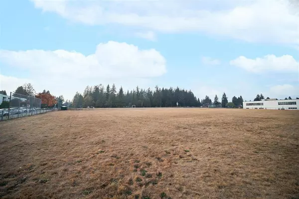 1122 King Albert AVE #210, Coquitlam, BC V3J 1X7