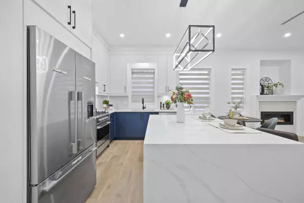 2995 E 17th AVE, Vancouver, BC V5M 2N4