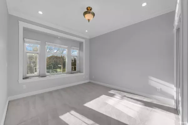 3311 E 44th AVE, Vancouver, BC V5R 3B3