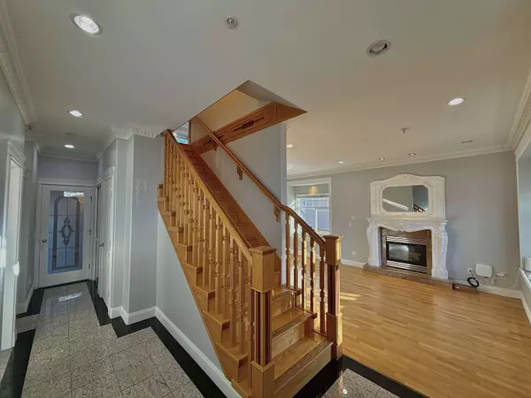 3311 E 44th AVE, Vancouver, BC V5R 3B3