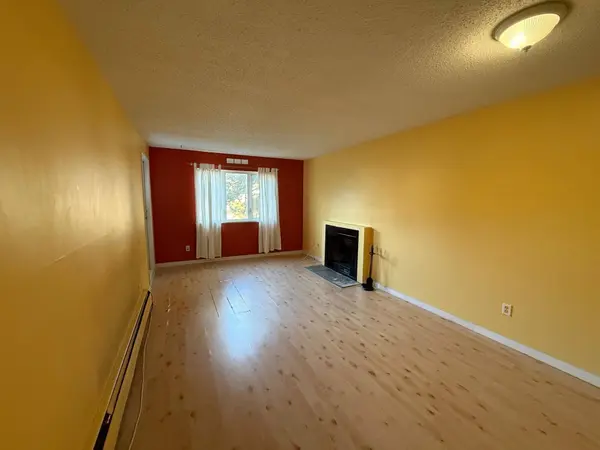 1122 King Albert AVE #210, Coquitlam, BC V3J 1X7