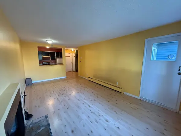 1122 King Albert AVE #210, Coquitlam, BC V3J 1X7