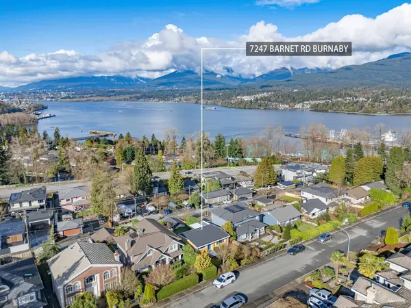 7247 Barnet RD, Burnaby, BC V5A 1E3