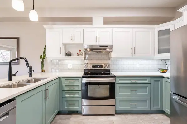 998 Riverside DR #9, Port Coquitlam, BC V3B 7Y4