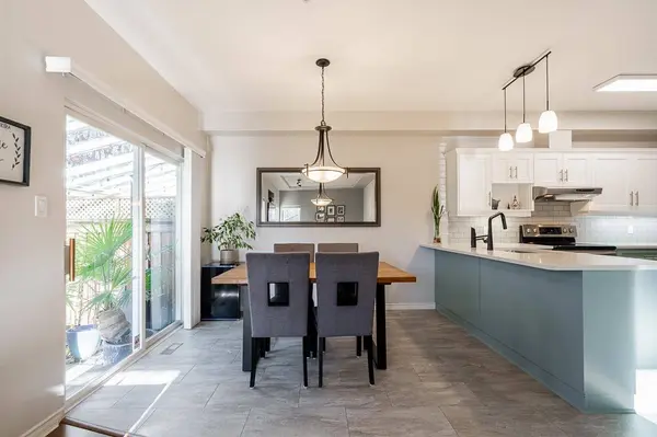 998 Riverside DR #9, Port Coquitlam, BC V3B 7Y4