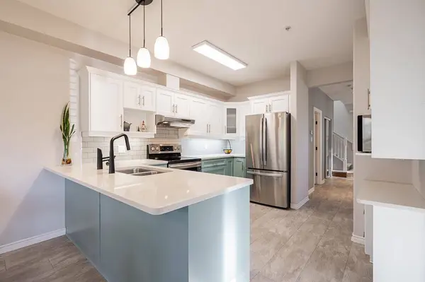 998 Riverside DR #9, Port Coquitlam, BC V3B 7Y4