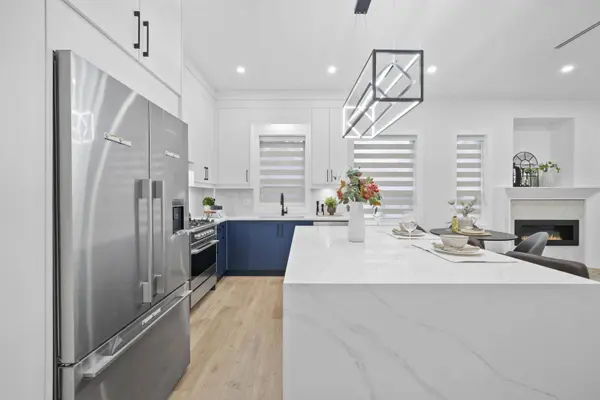 2995 E 17th AVE, Vancouver, BC V5M 2N4