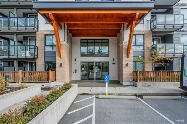 20356 72b AVE #402, Langley, BC V2Y 4J9