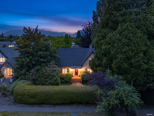 1049 W 33rd AVE, Vancouver, BC V6M 1A1