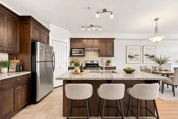 7908 Graham AVE #205, Burnaby, BC V3N 1V9