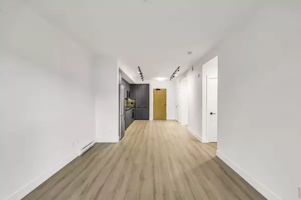 3075 Murray #203, Port Moody, BC V3H 0N9