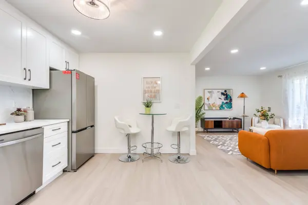 2155 Rindall AVE, Port Coquitlam, BC V3C 1T9