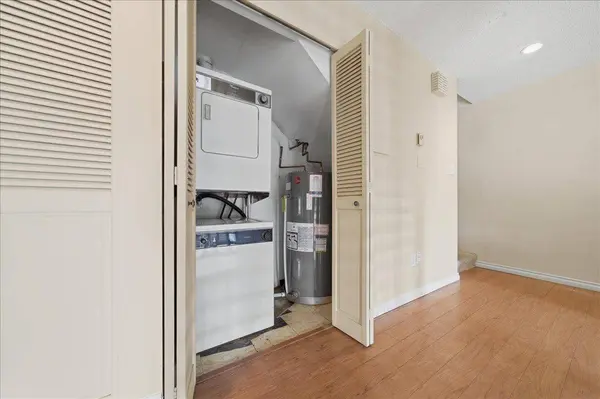 9932 Millburn CT, Burnaby, BC V3N 4M8