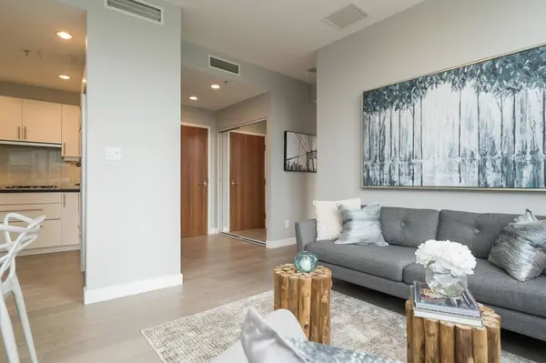 1233 W Cordova ST #201, Vancouver, BC V6C 3R1