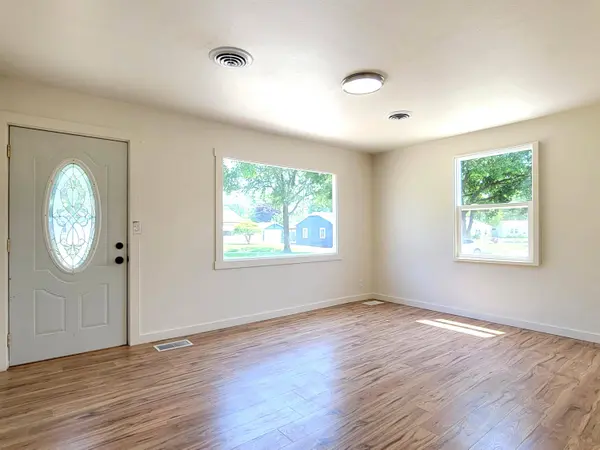 3411 S 63rd St, Milwaukee, WI 53219