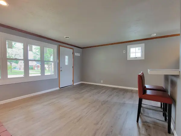 2926 S 51st St, Milwaukee, WI 53219