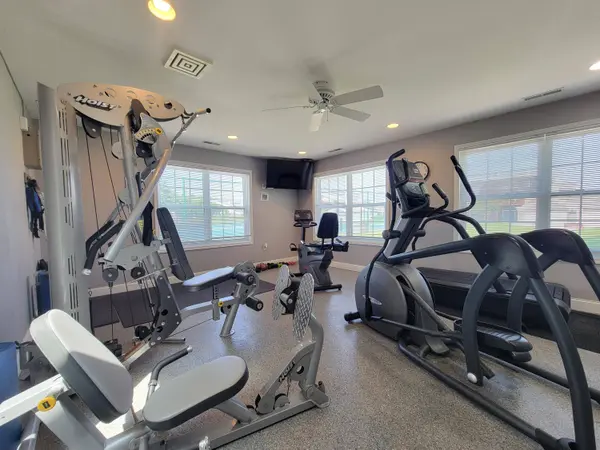 N16W26571 Tall Reeds Ln Unit B, Pewaukee, WI 53072